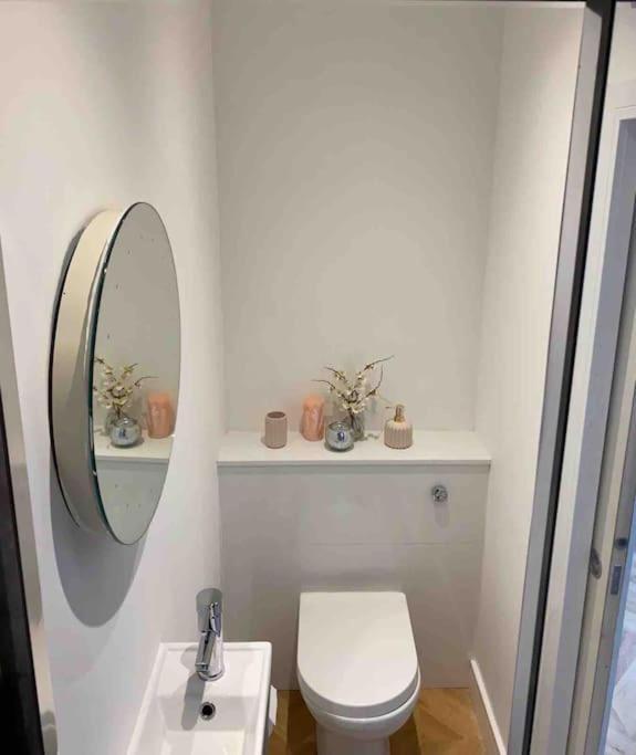 Penlea ~ 1 Bedroom Flat With Harbour View Тарбърт Екстериор снимка