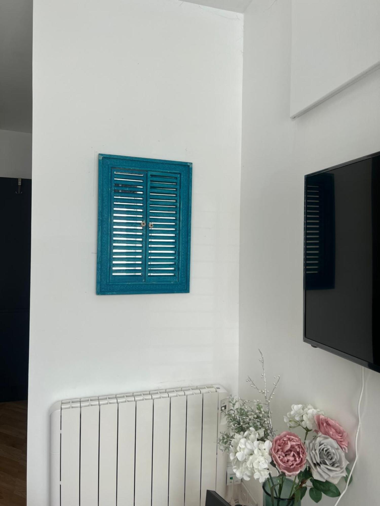 Penlea ~ 1 Bedroom Flat With Harbour View Тарбърт Екстериор снимка